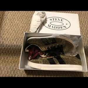 Steve Madden Glitter Sneakers